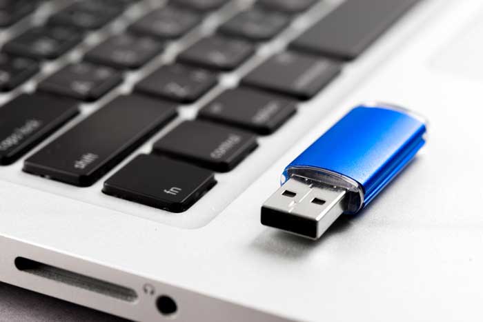 Un esemplare di chiavetta USB